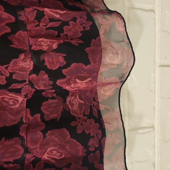 Floral Sheer Women's Top - Pink and Black - Picture 6 of 10